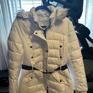 White 3/4 Michael Michael Kors, puffer coat women’s size extra large
